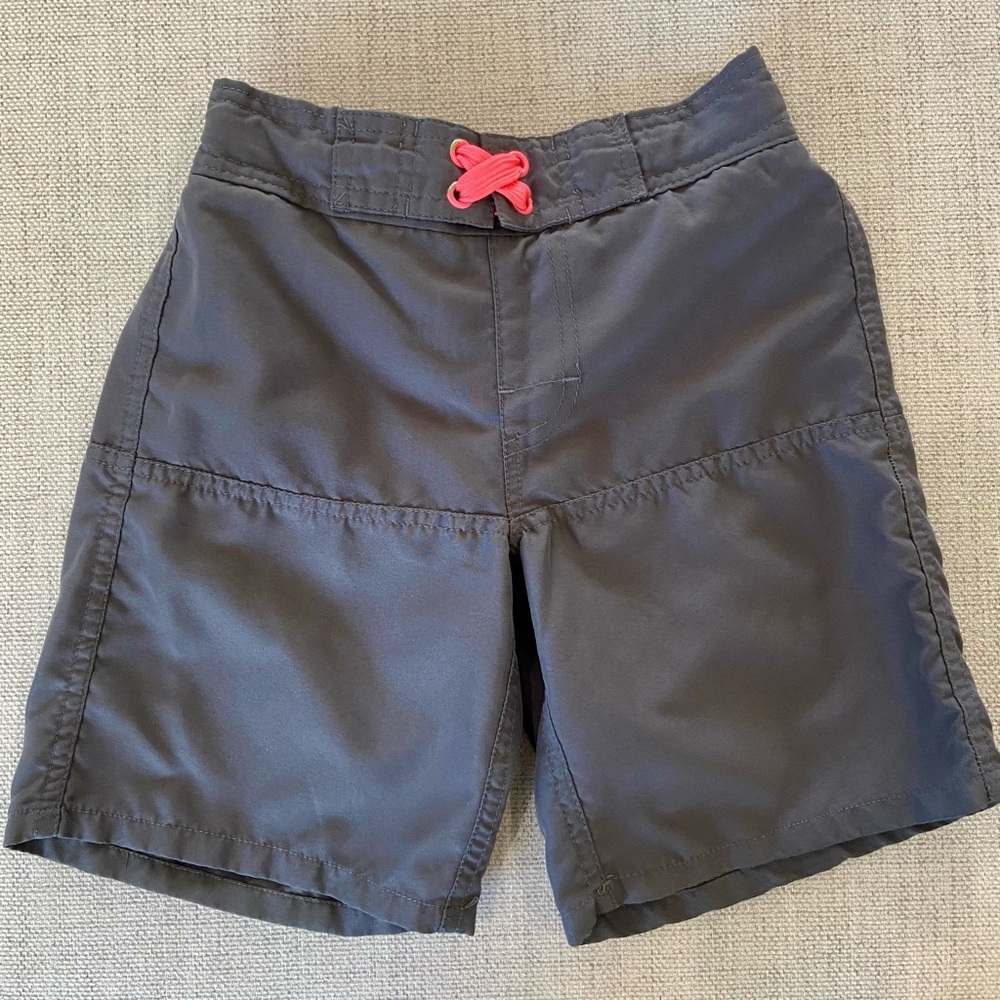 Arizona Jean Company Gray Shorts with Pink Accents